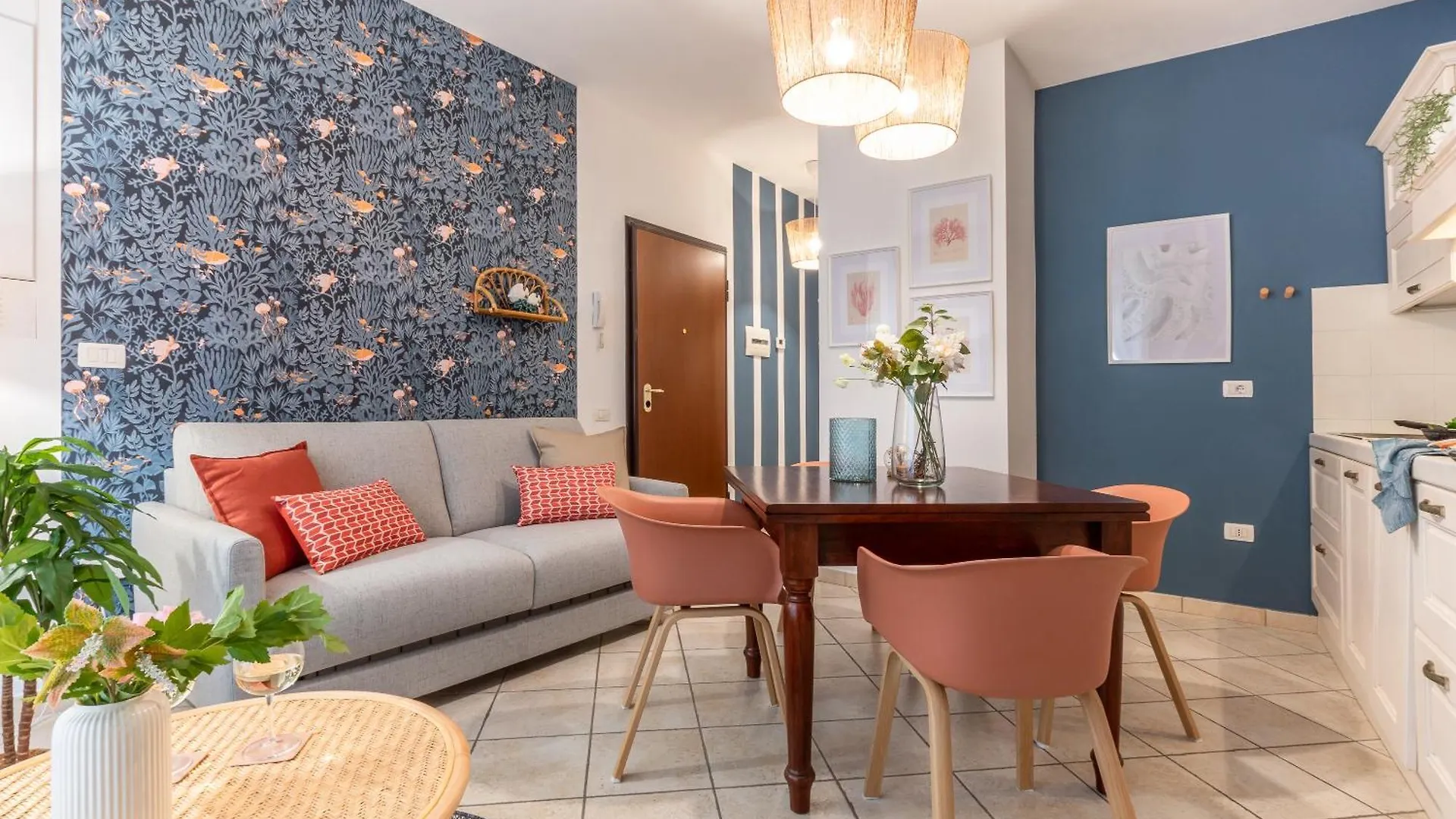 Coral Apartmeant - A Pochi Passi Dal Mare Piombino 0*,  Italien